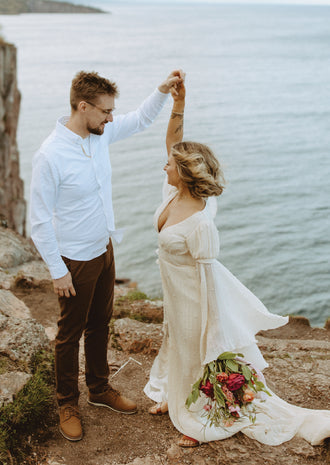 Hello Adorn Style Edit: Seaside Elopement - SMMG Photography