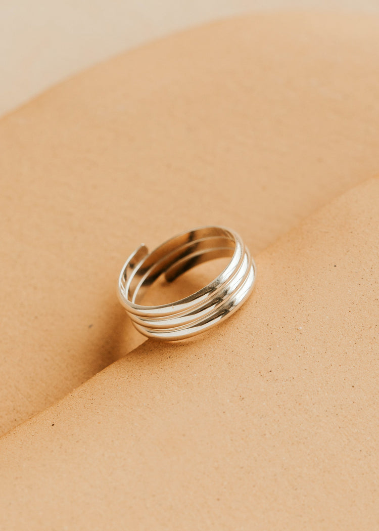 Glisten Ring