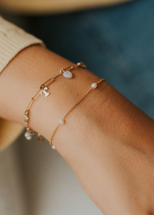 Tiny Pearl Bracelet