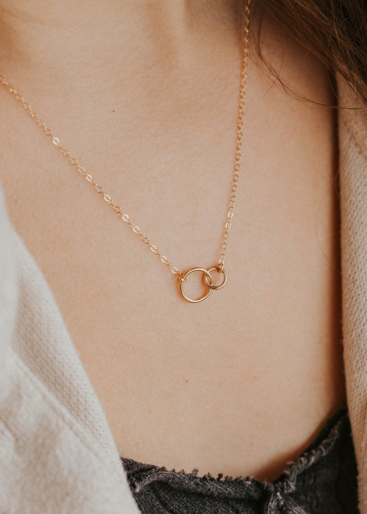 Tiny Links Necklace