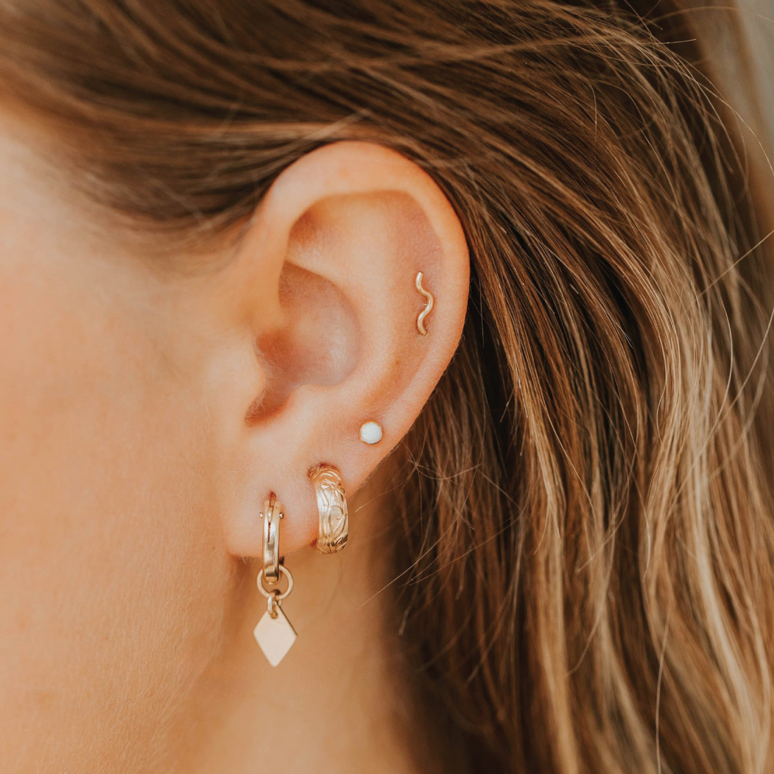 Beginner's Guide to Hypoallergenic Earrings for Sensitive Ears