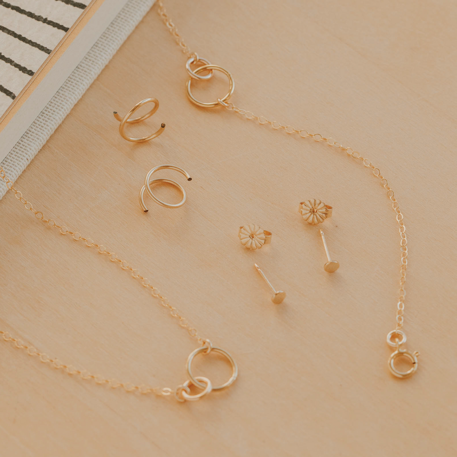 How to Style Jewelry Sets