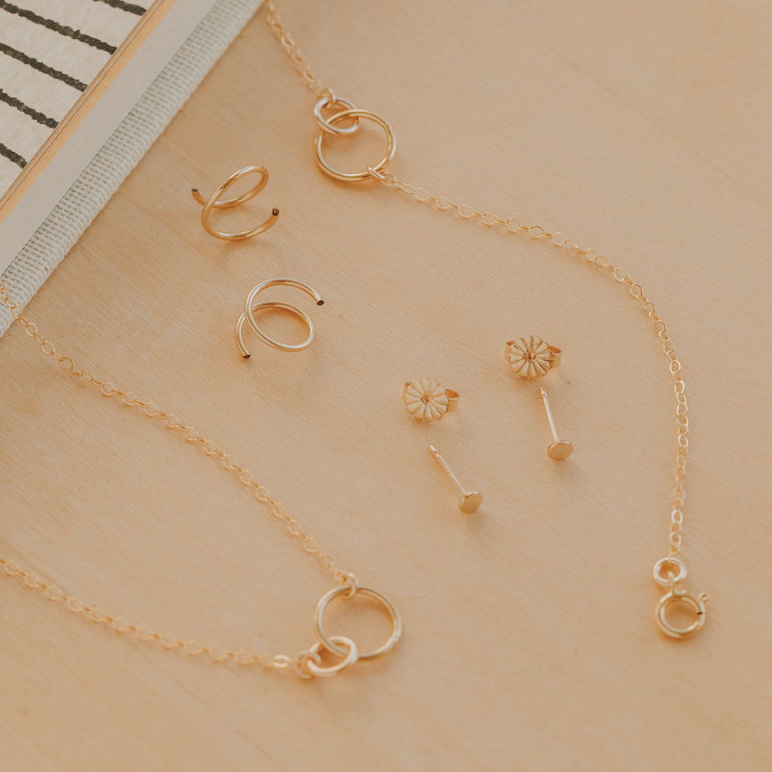 How to Style Jewelry Sets