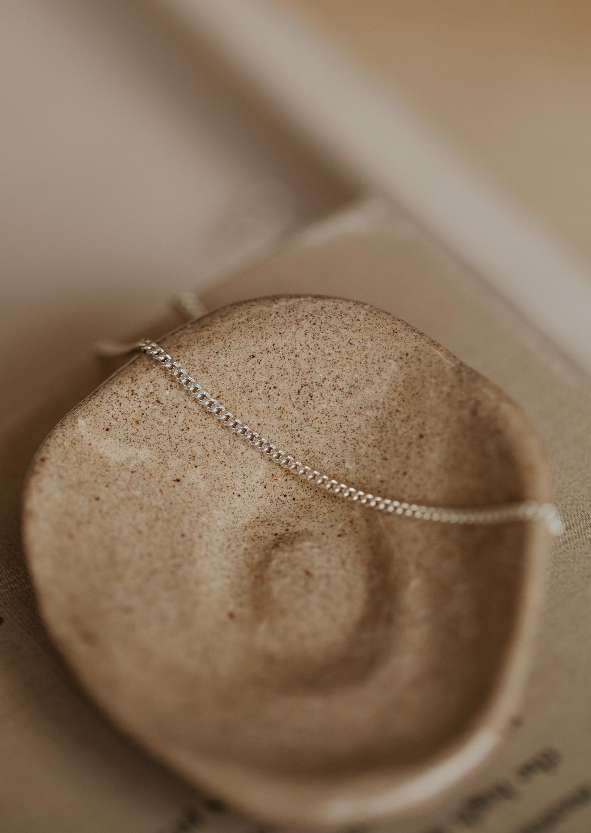 Demi Choker
