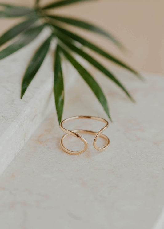 Revolve Ring