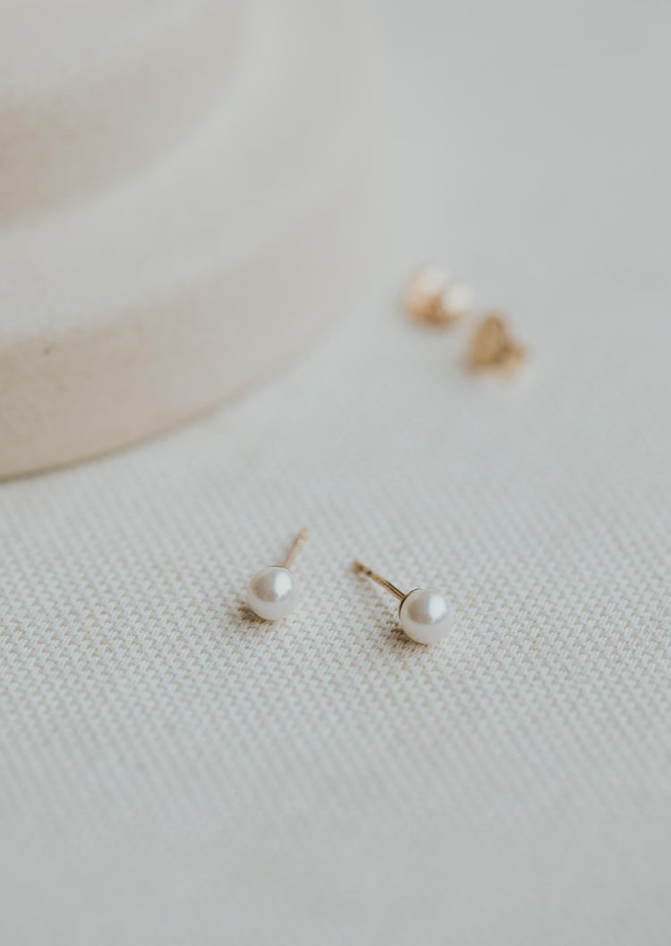 Pearl Studs