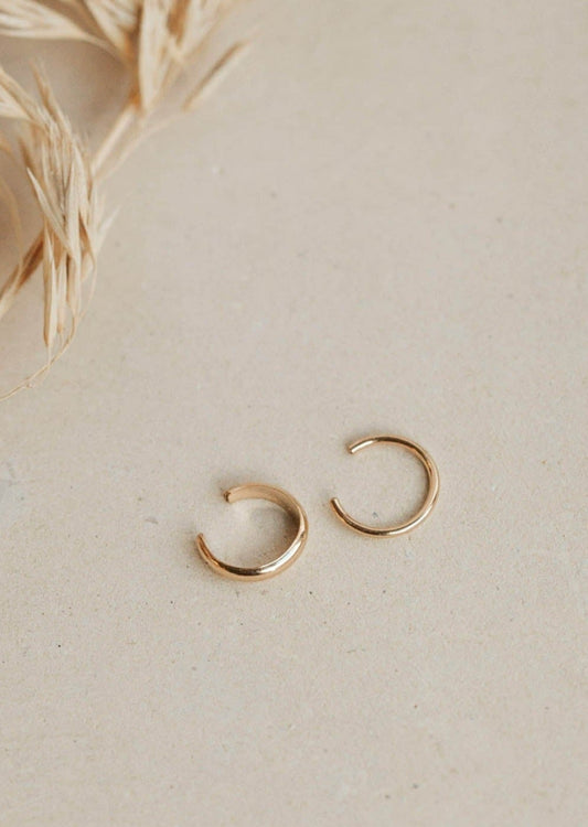 The Ear Cuff Duo handmade by Hello Adorn, the perfect option for earrings for no piercing ears offered in 14k gold fill and sterling silver.